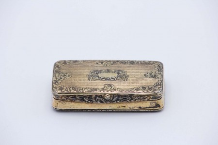 Caixa de rapé em prata cinzelada